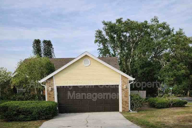 4935 82nd Pl E - Photo 2 of 5