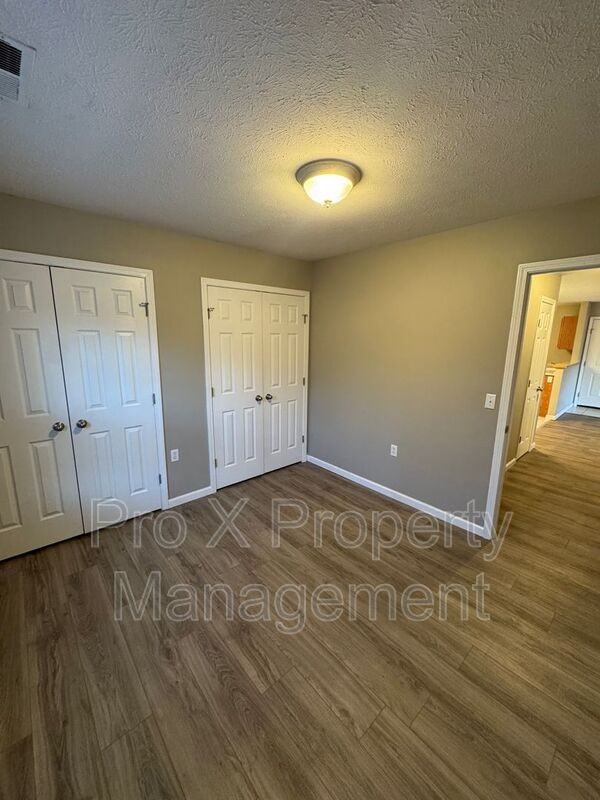 2127 Southfork Dr - Photo 6 of 13