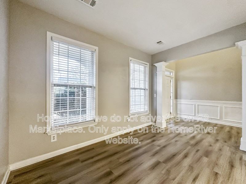 7235 Toccoa Cir - Photo 4 of 25