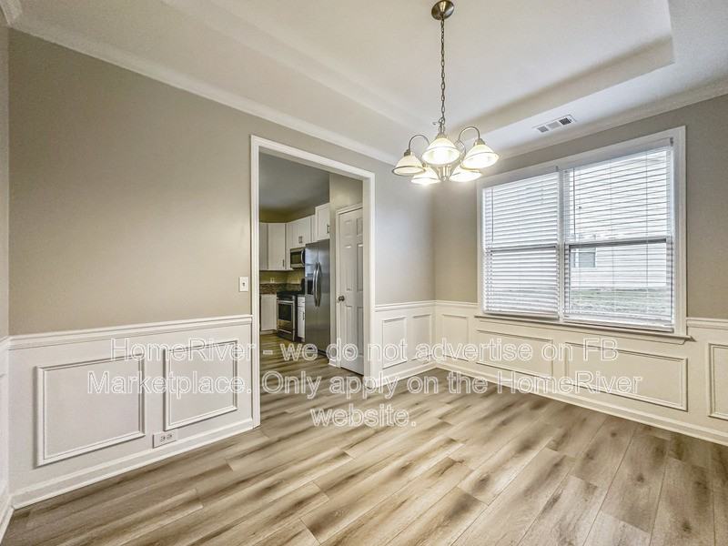 7235 Toccoa Cir - Photo 5 of 25