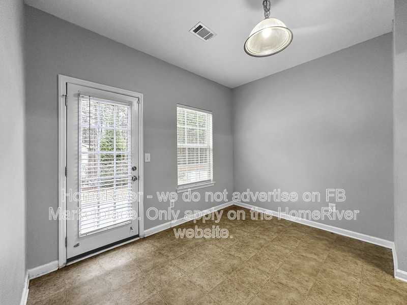 655 Balerma St - Photo 6 of 23