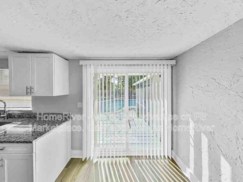 1150 52nd St - Photo 6 of 22