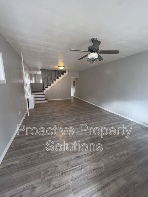 27 Edison St - Photo 4 of 20