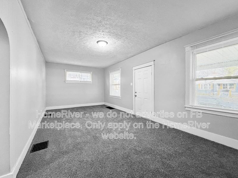 116 S 37th St - Photo 3 of 21
