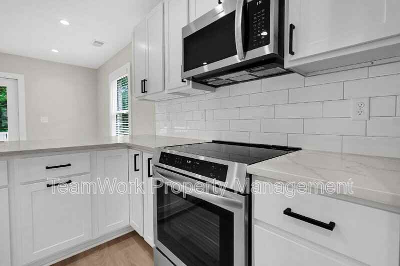 1752 Skinner Ave - Photo 7 of 40