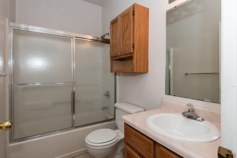 1605 Tennessee St - Photo 4 of 5