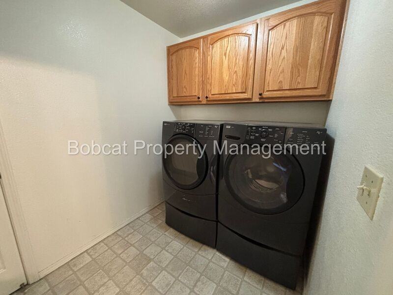 3557 Loam Ln - Photo 4 of 45