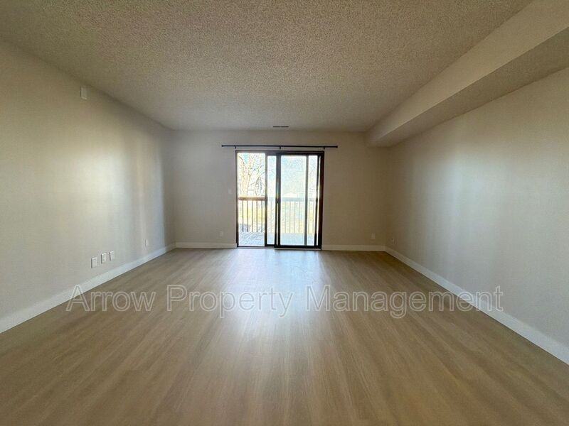 2323 T St #12 - Photo 2 of 9