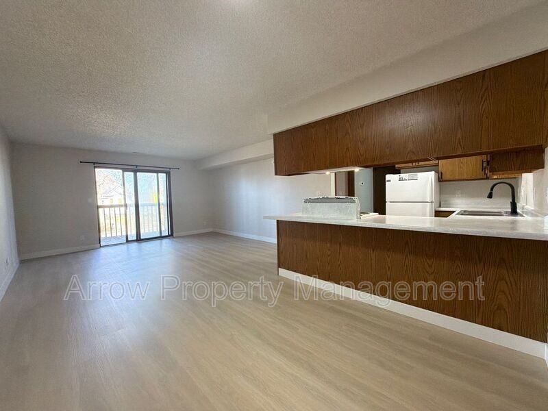 2323 T St #12 - Photo 3 of 9