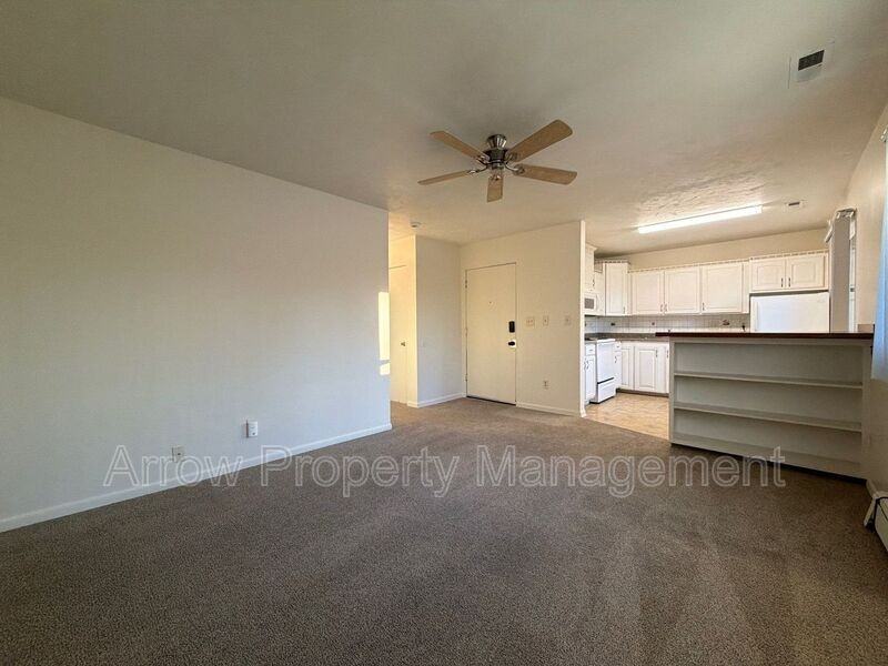 2000 Washington St - Photo 2 of 10