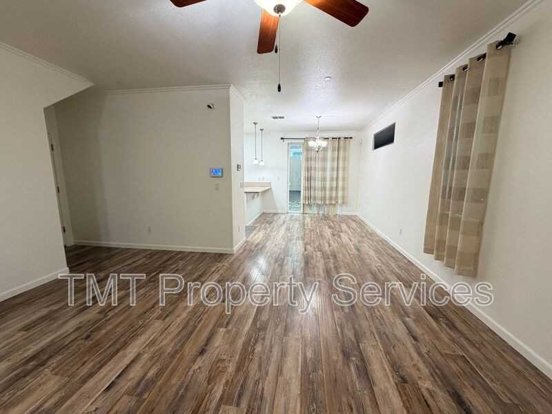 939 Dixieanne Ave - Photo 2 of 11