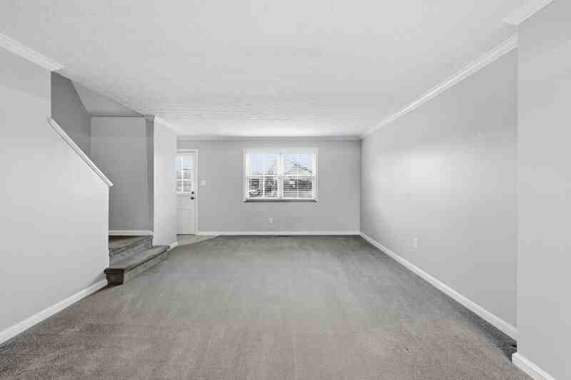 1876 Northwest Blvd #D - Photo 4 of 23