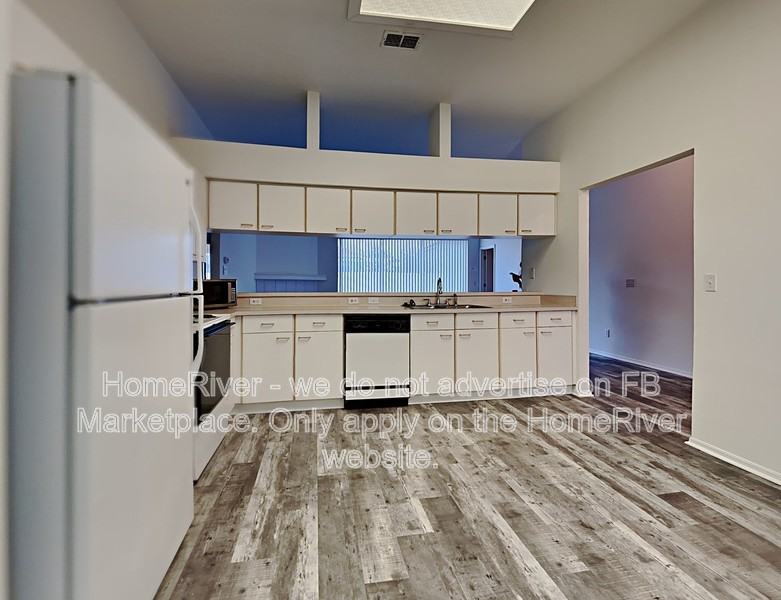 28202 Brokenmead Path - Photo 5 of 25