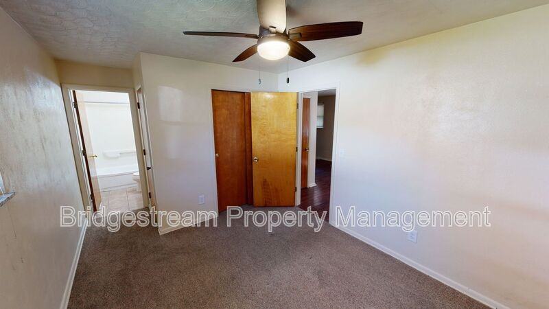 1712 Radio Rd #A - Photo 4 of 5