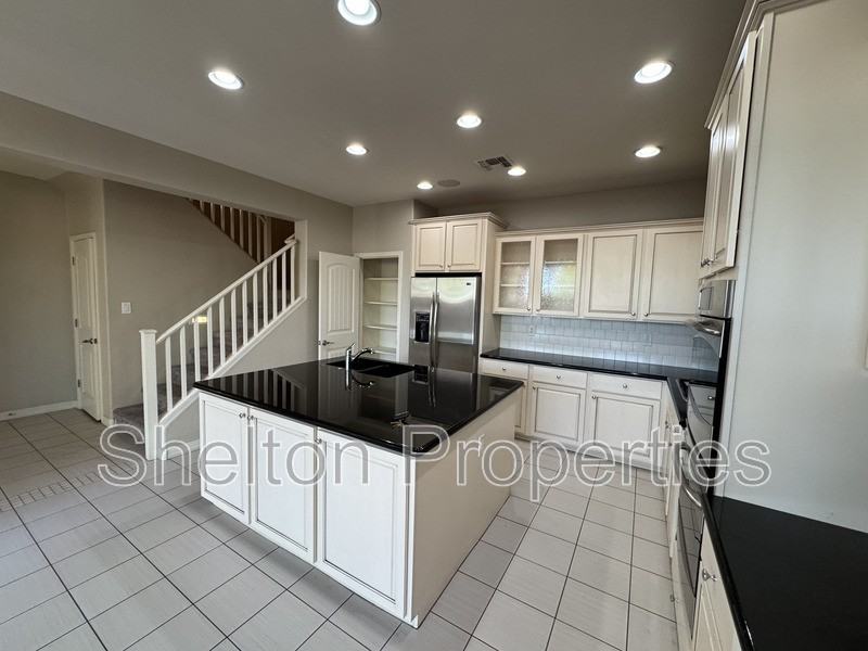 20712 W Park Meadows Dr - Photo 3 of 45