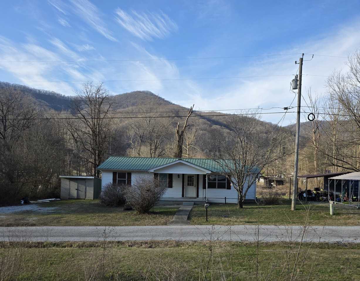 110 Tin Road - Photo 5 of 10