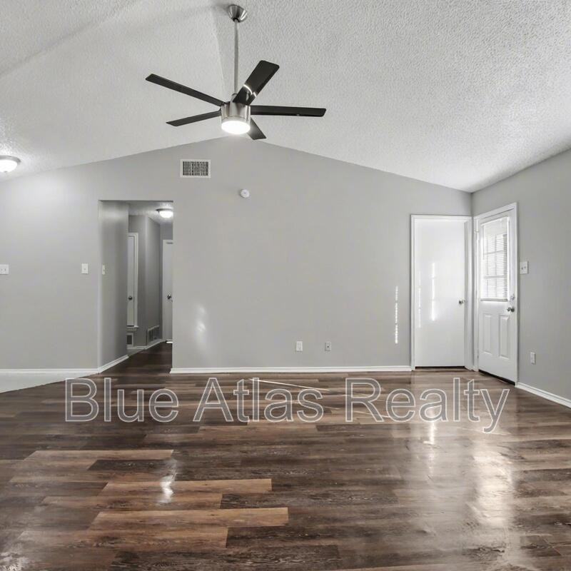 1009 W Hills Ter - Photo 4 of 31