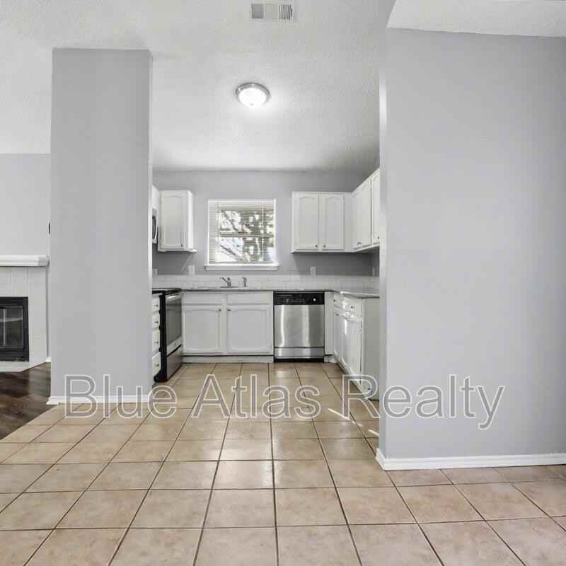 1009 W Hills Ter - Photo 6 of 31