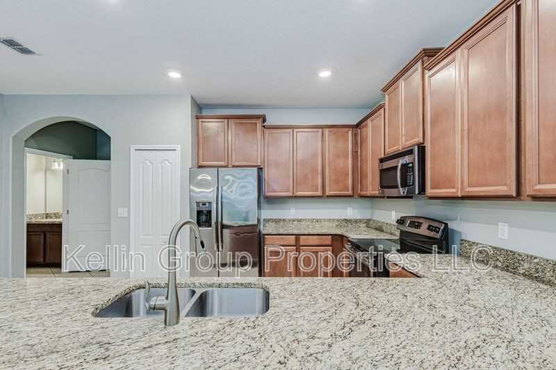 6467 Sedgeford Dr - Photo 7 of 25