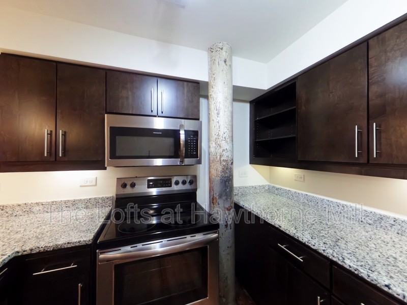 1101 Hawthorne Ln #235 - Photo 5 of 12