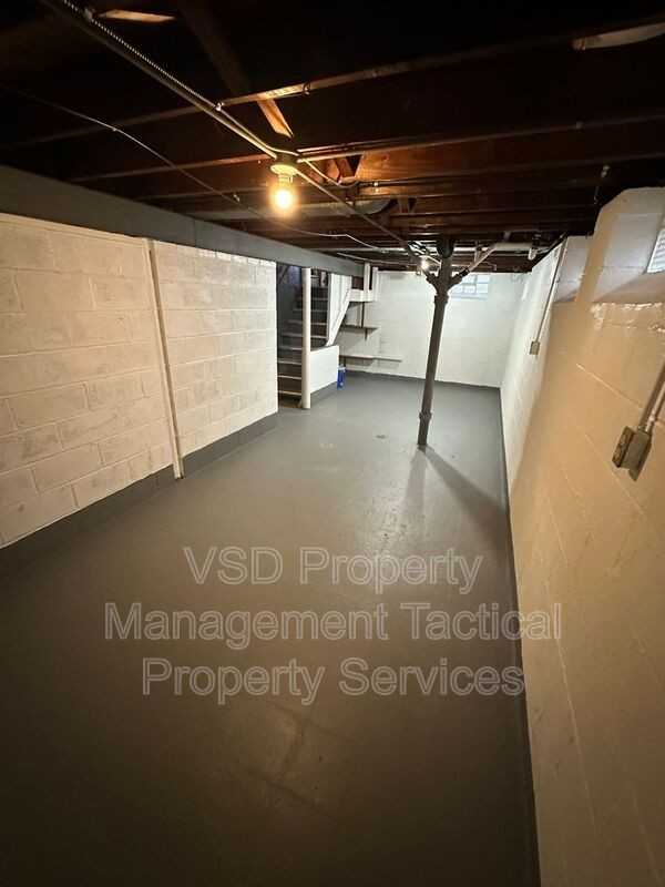 12322 Garland Ave - Photo 3 of 20