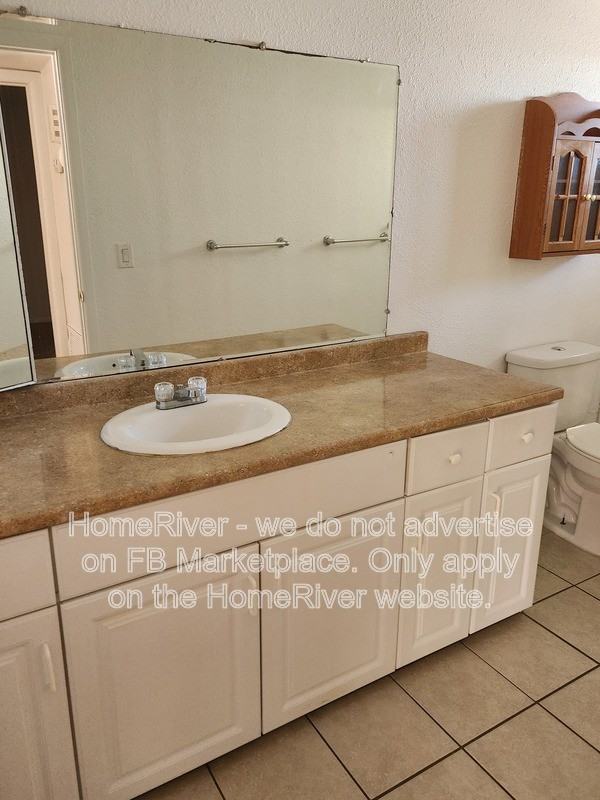 2124 Moyo Dr #3 - Photo 6 of 14