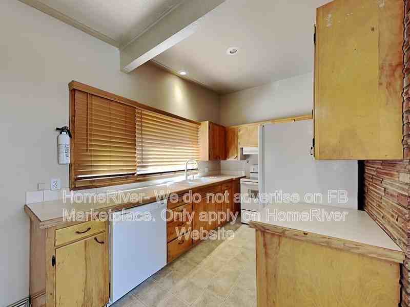 12118 E 27th Ave - Photo 4 of 25