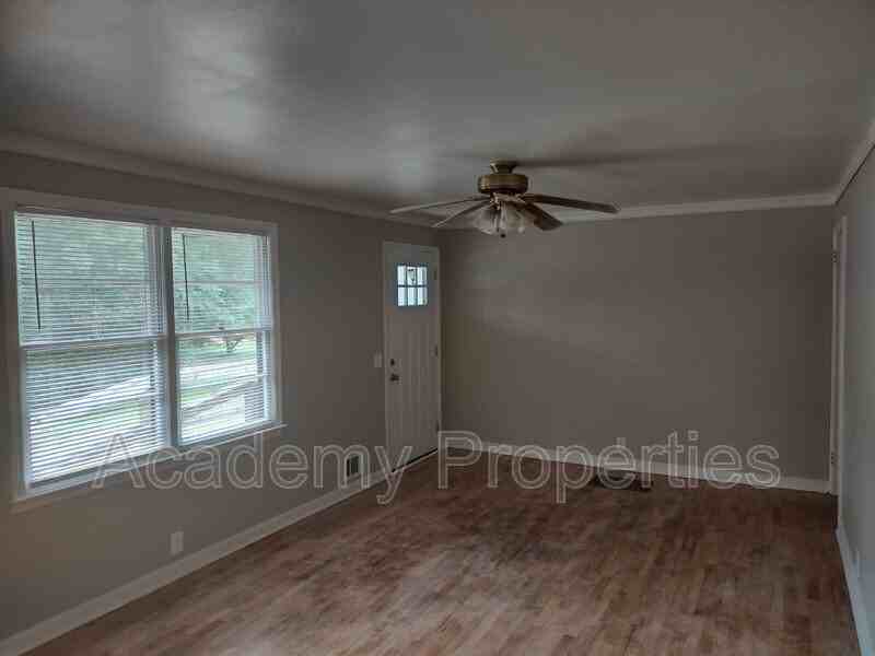 6422 Gibson Rd - Photo 3 of 15