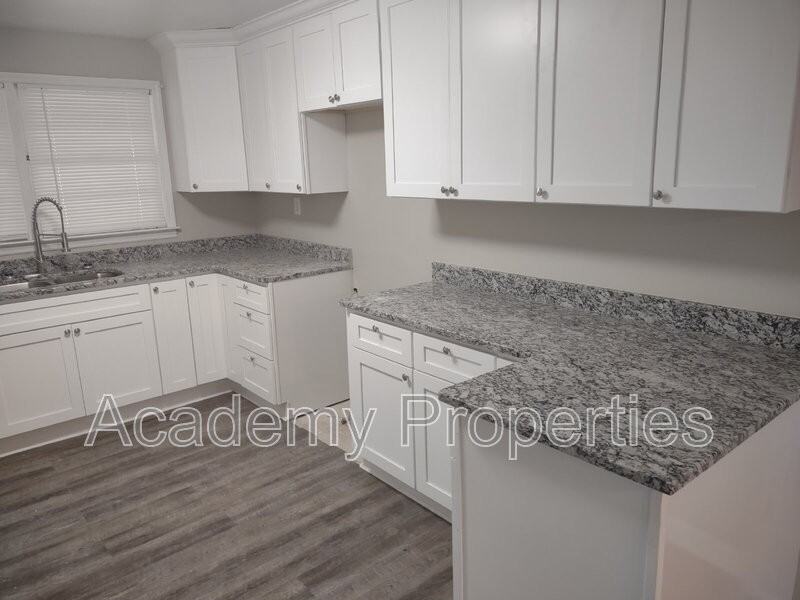 6422 Gibson Rd - Photo 6 of 15