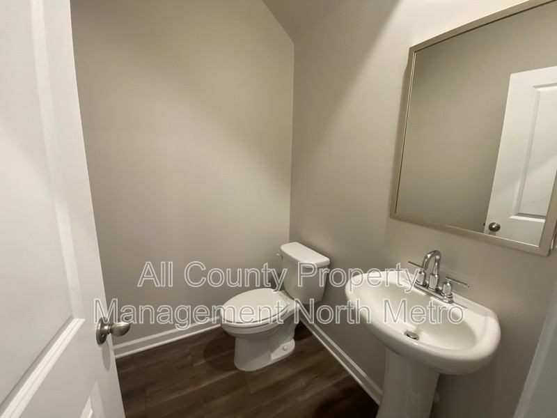 168 Timberland Ave - Photo 6 of 19