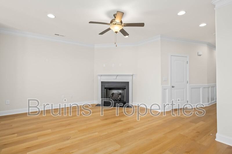 4752 Willowstone Dr - Photo 7 of 50