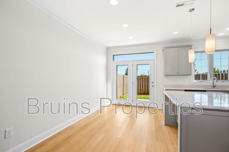 4752 Willowstone Dr - Photo 5 of 50