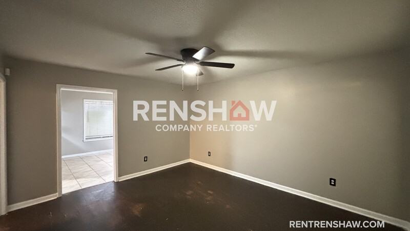 3863 N Trezevant St - Photo 5 of 19