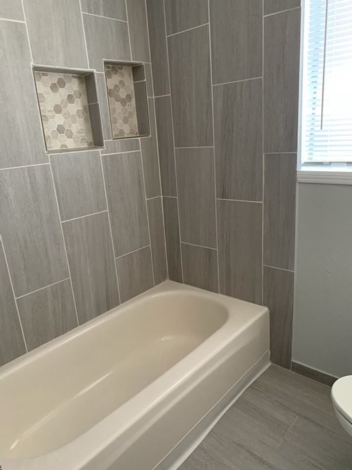 3716 Bryn Mawr Dr Ne #D - Photo 5 of 10