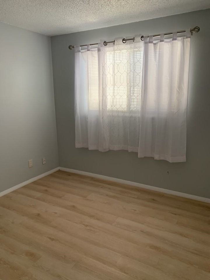 3716 Bryn Mawr Dr Ne #D - Photo 4 of 10