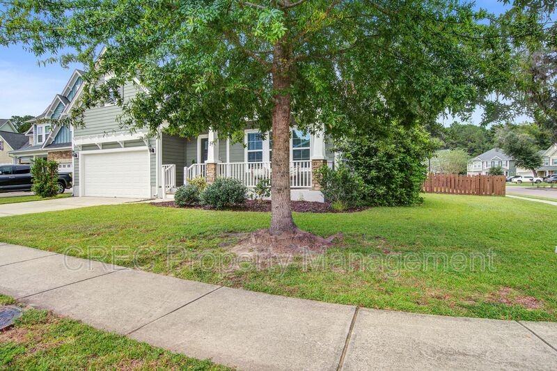 202 Center Hill Ct - Photo 2 of 44