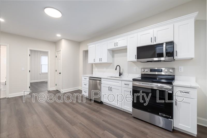 120 Whiting St. Plainville1St Floor - Photo 3 of 23