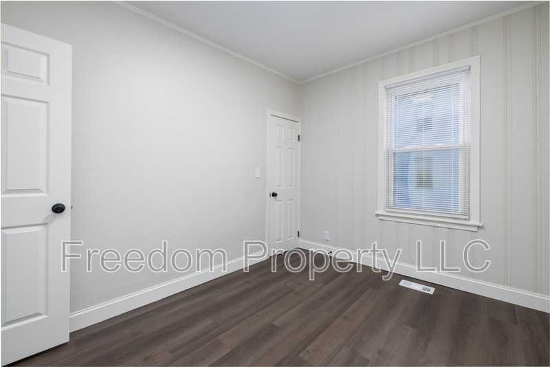 120 Whiting St. Plainville1St Floor - Photo 7 of 23