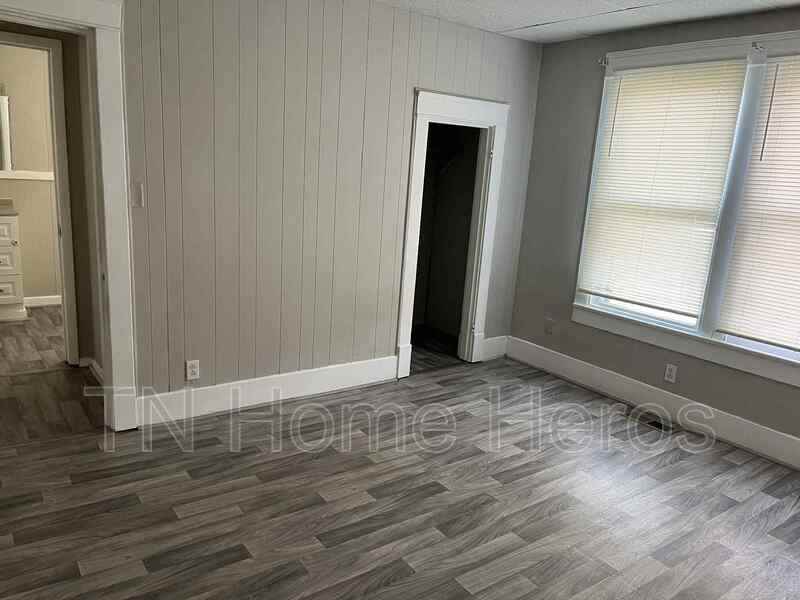 505 E Morelia Ave - Photo 7 of 10