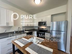 22025 Ne Halsey St #304 - Photo 1 of 1