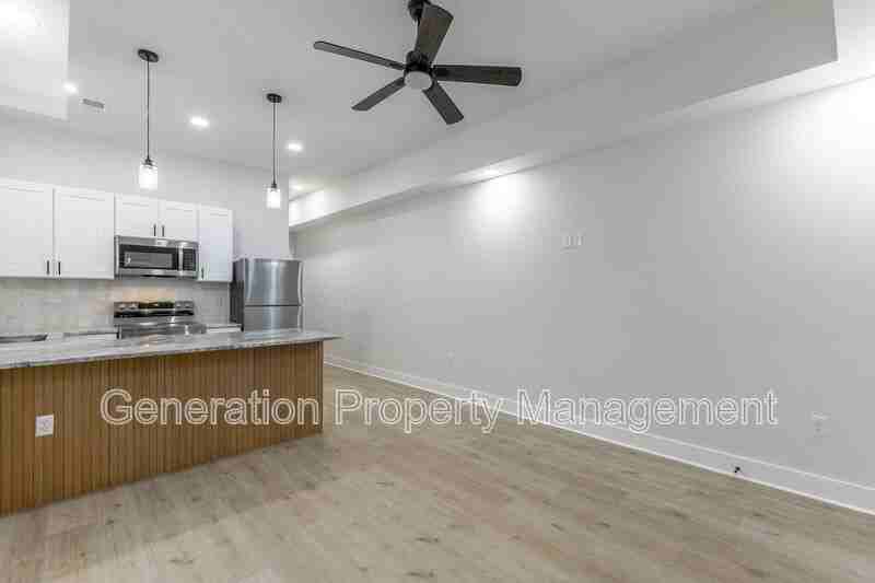 1124 Garfield St #A - Photo 4 of 48