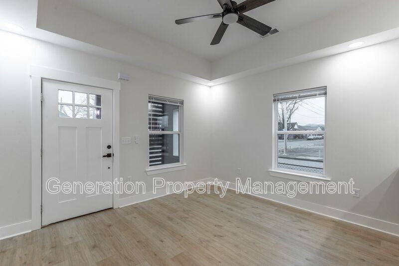 1124 Garfield St #A - Photo 6 of 48