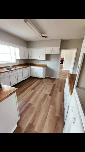 5154 Raymond Ave - Photo 2 of 15