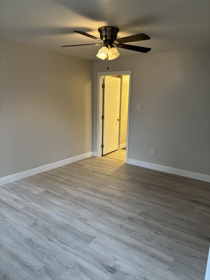 5501 Babcock Blvd #9 - Photo 3 of 7