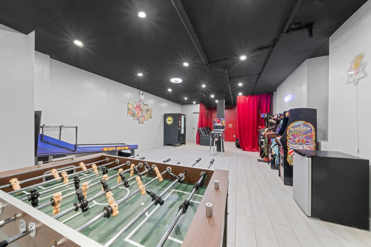 2377 Belmont BH LLC - Photo 7 of 32