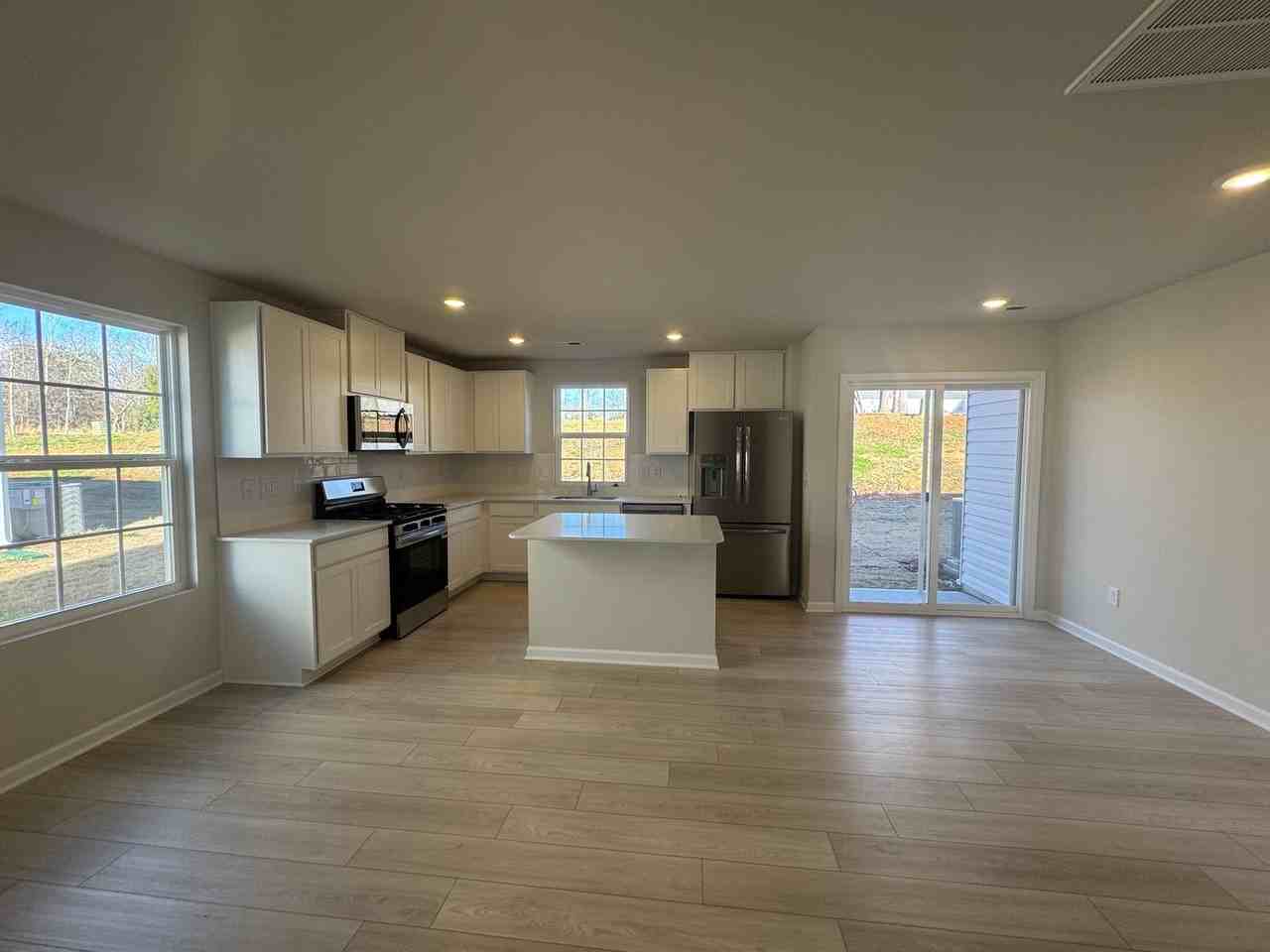 832 832 Powder Branch Drive - Photo 3 of 27