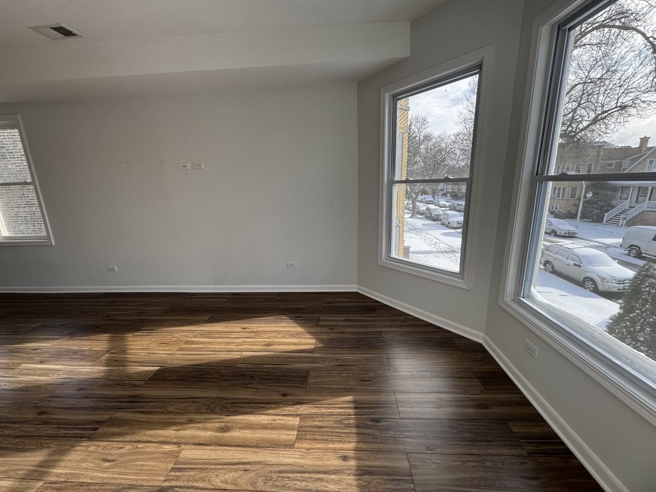 5148 W Henderson St #2 - Photo 4 of 22