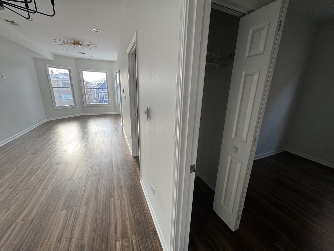 5148 W Henderson St #2 - Photo 7 of 22