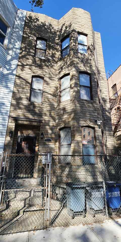 267 Covert St Apt 1st #3 - Photo 7 of 12