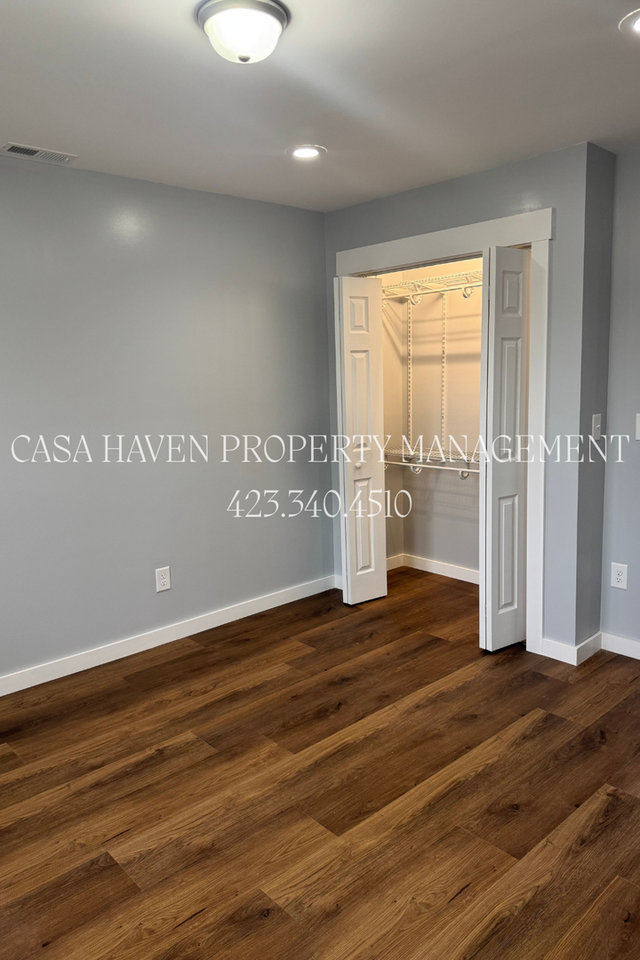 913 E Myrtle Ave #1 - Photo 5 of 10